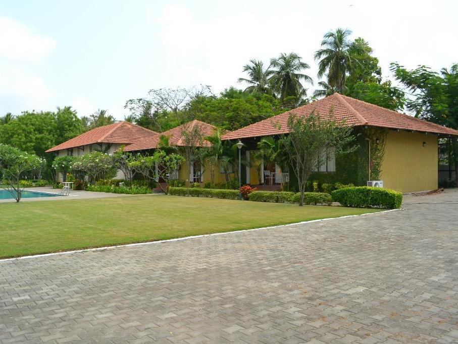 Hotel Riverside Resort And Spa Kumbakonam Eksteriør bilde